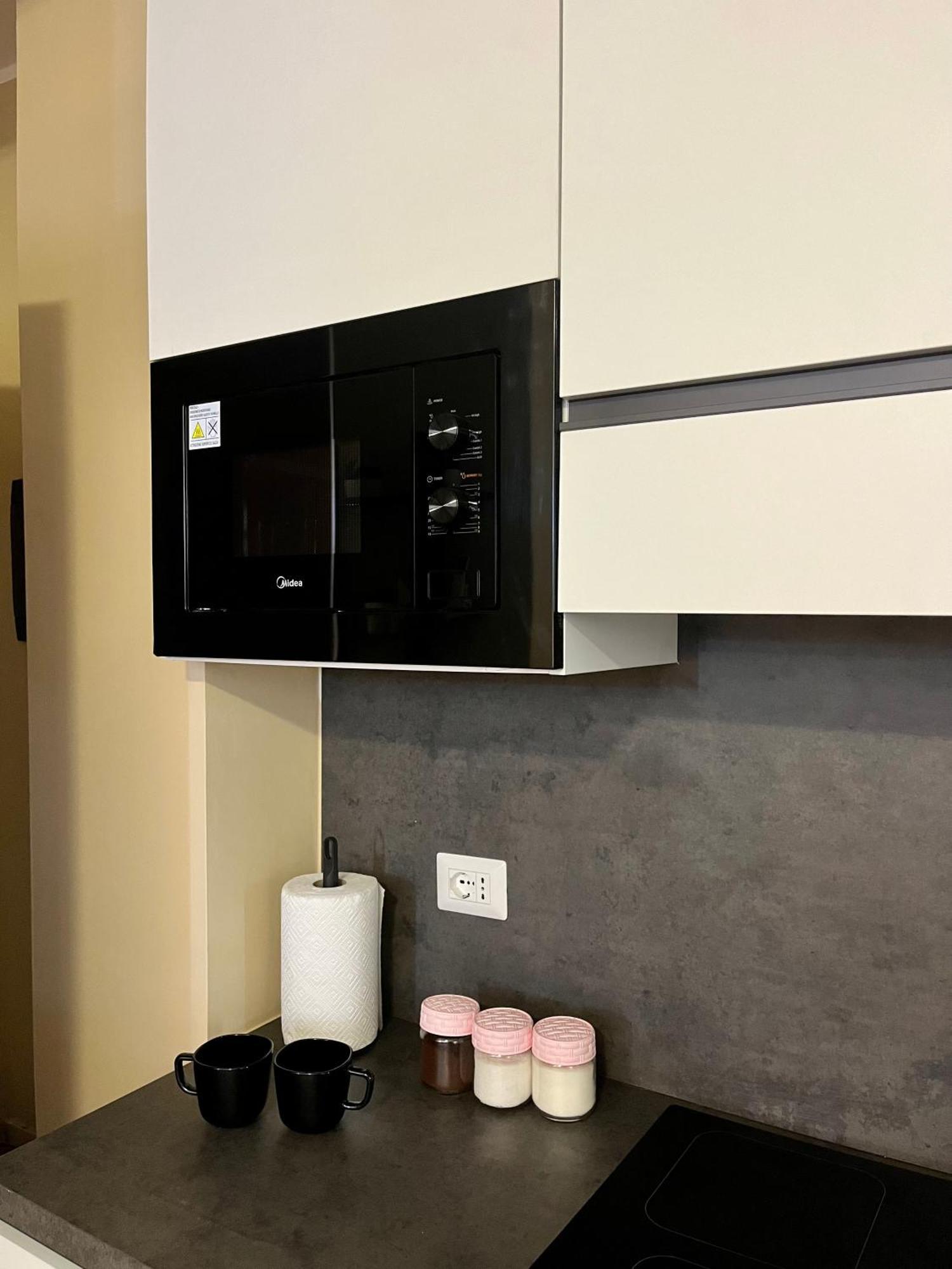 Dimora Chic - A 5 Fermate Dal Duomo Villa Милано Екстериор снимка